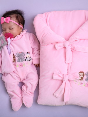 Saída de maternidade menina elegance safari rosa porta bebê