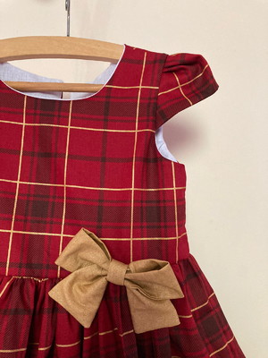 Vestido natal tamanho 4 e 6