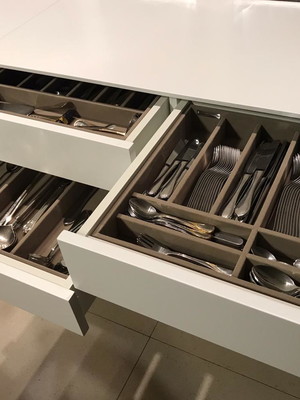 Organizador para talheres com nichos