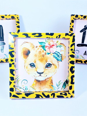 Quadrinhos display de mesa oncinha