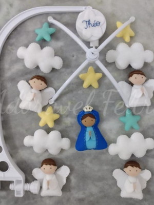 Móbile musical nossa senhora, anjos e nuvens