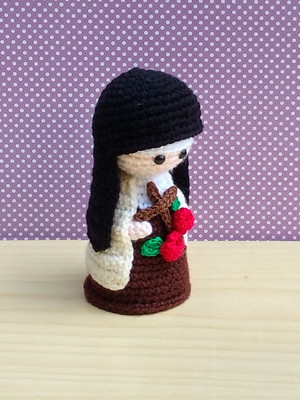 Santa teresinha do menino jesus amigurumi