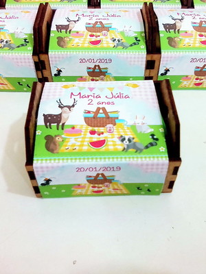 Lembrança cultivo caixote com cinta personalizada - picnic