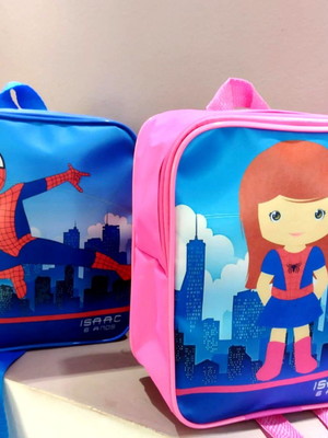 Mochila personalizada homem e mulher aranha cut