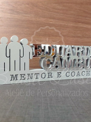Decoração mentor e coach branco com acrílico 30cm