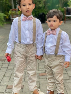 Conjunto pajem com gravata rose