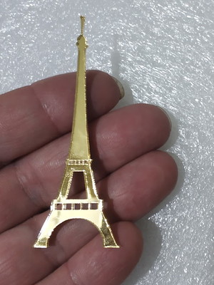 Aplique torre eiffel em acrílico espelhado