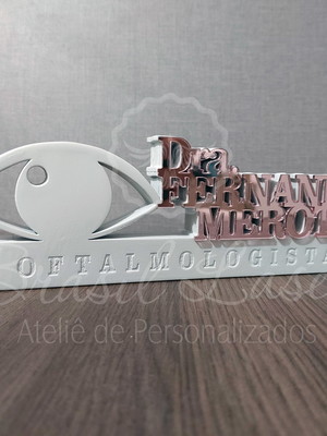 Decoração oftalmologista branco com acrílico 30cm