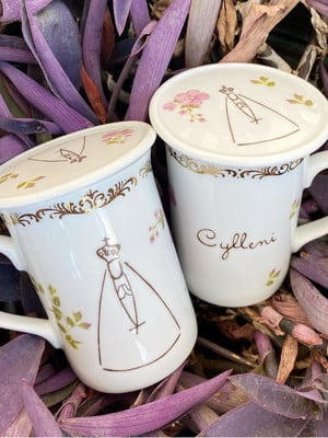 Caneca com tampa - nossa senhora