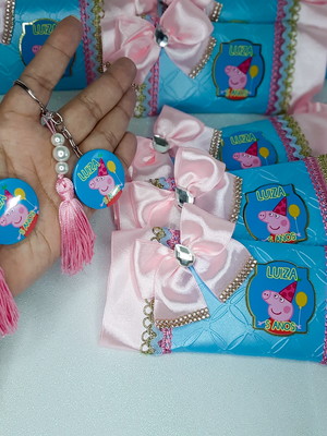 Chaveiro botton com tassel com ou sem pérola p/ lembrancinha