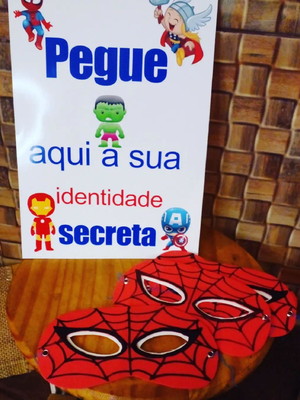 Kit com 20 máscaras em eva heróis