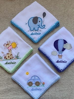 Fraldas bordadas personalizadas de boca