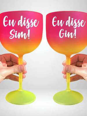 Taça de gin degradê eu disse sim e eu disse gin