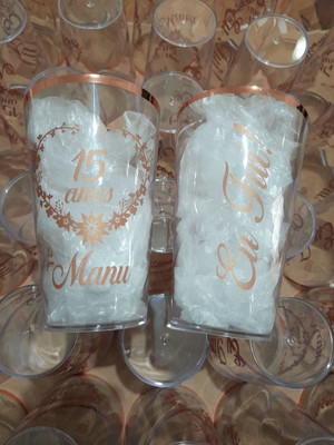 Copos twister 500ml transparentes com borda - 15 anos