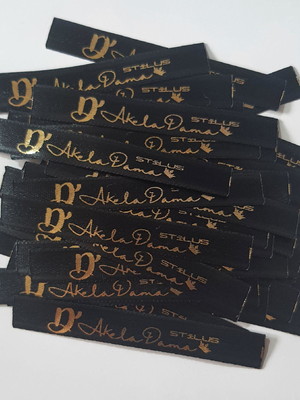 Etiqueta de cetim personalizada luxo! 1x7 cm para costurar.