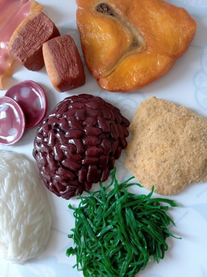 Kit de alimentos fake com 20 porções (alimentos à escolher)