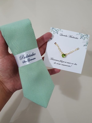 Kit gravata semi slim e pulseira folheada verde menta