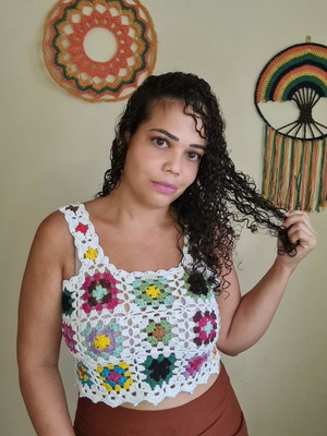 Blusa de crochê quadradinhos/ cropped squared