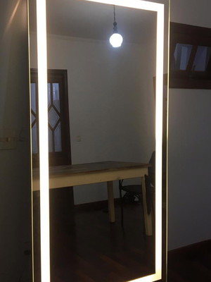 Espelho retangular com iluminação de led - 186cm a x 140cm l