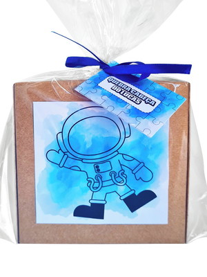 Kit brinde quebra-cabeça com 5 peças - tema astronauta