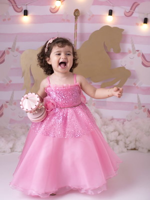 Vestido rosa com glitter