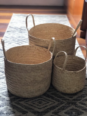 Kit 3 cestos de palha com alça(+-25x30 +-20x25 +-15x20)cm