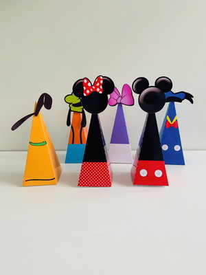 Caixa triangular turma do mickey
