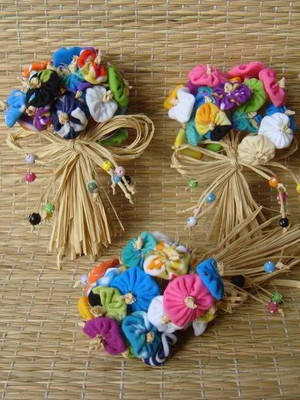 Mini buquê-fuxicos coloridos
