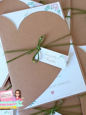 Convite casamento envelope coração rústico com tag