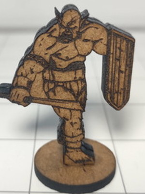 Orc andando (orck) em miniatura para rpg em mdf