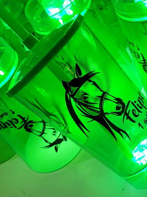 Copos leds com tampas e canudos - 500ml