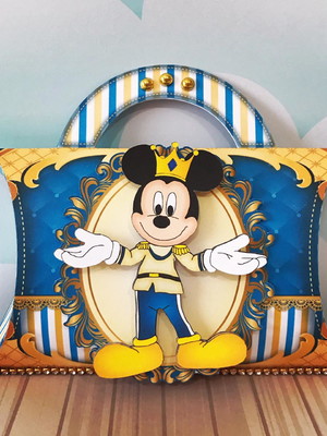 Caixa travesseiro com alça mickey realeza