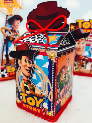 10 caixas milk toy story com 1 aplique
