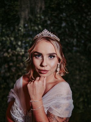 Coroa dourada noiva ou debutante
