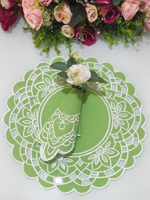 Conjunto jogo americano com guardanapo bord rech,06 lugares.