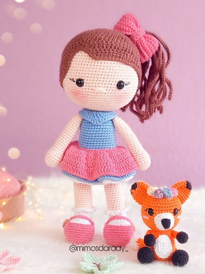 Boneca amigurumi/crochê