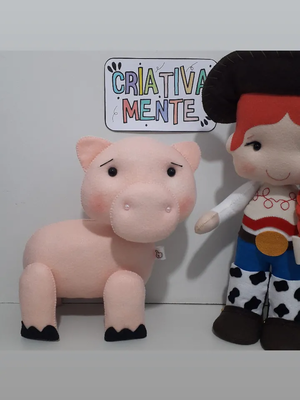 Porquinho toy story em feltro