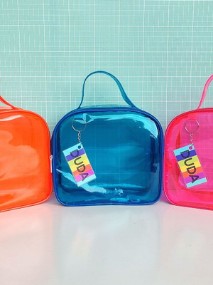 Bolsa frasqueira neon com chaveiro personalizado pink azul