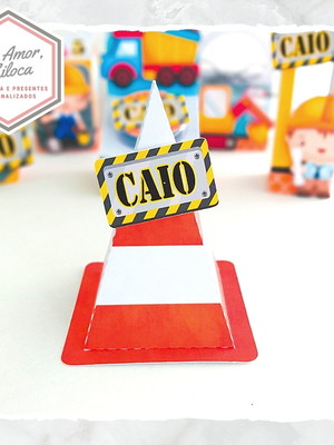 Caixa pirâmide - construção/obra