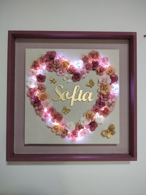 Quadro porta maternidade camélias com led