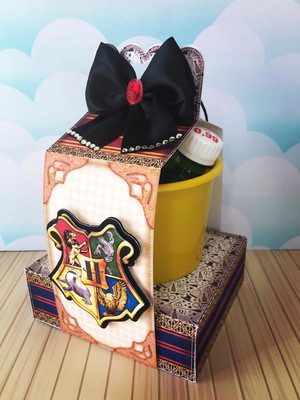 Caixa com balde de pipoca harry potter