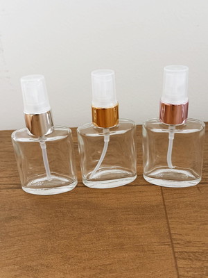 Kit 10 vidros oval 30ml com válvula spray luxo