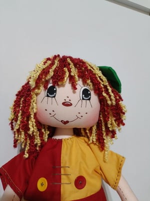 Boneca de pano emília (tamanho g)