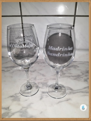 Taça para vinho 490ml personalizada com jato de areia