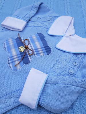 Saída maternidade urso azul xadrez 3 peças