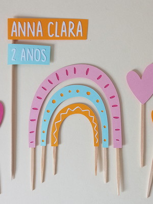 Topo de bolo arco-íris boho