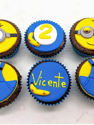 Mini cupcakes minions