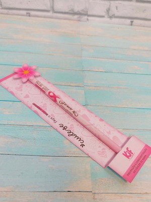 Cartão com caneta ou lápis- outubro rosa