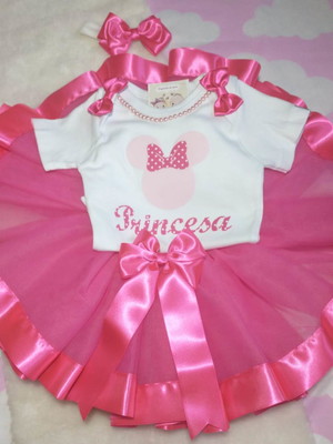 Kit mini bory personalizado e saia de tule com laço.