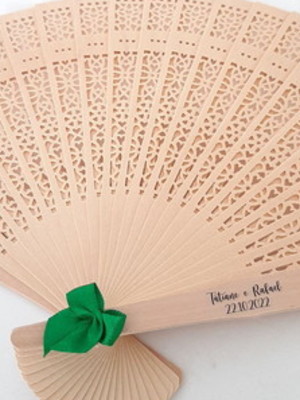 Leques personalizados exclusivos c.mila